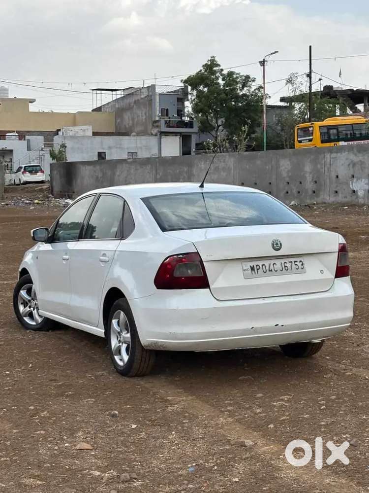 Skoda Rapid 
Model 2012 
Both Key Available 
Insurance Valid