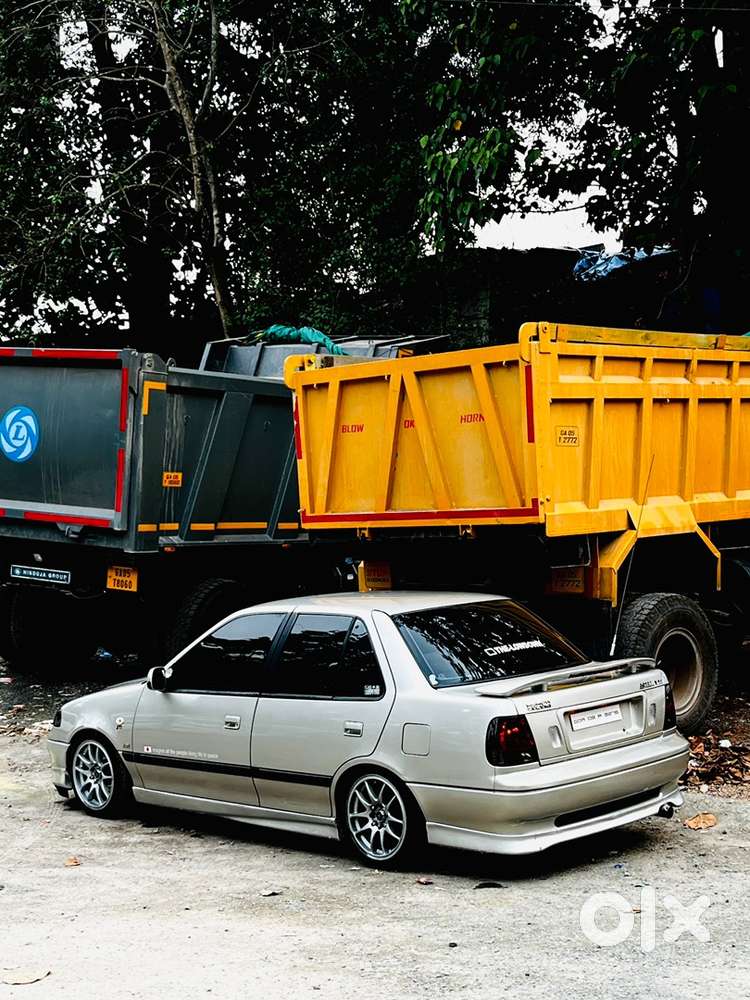 Maruti Suzuki Esteem 2004