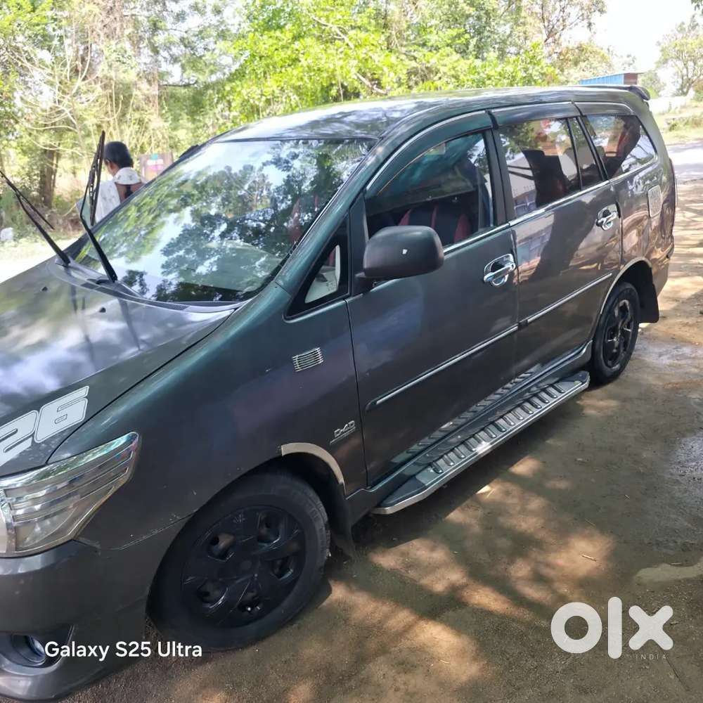 Toyota Innova 2013 Diesel 210000 Km Driven