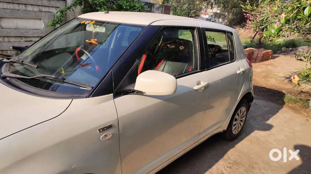 2 Seal Tyres ,new Display With Back Camera, Ac Condition ,milage 25km