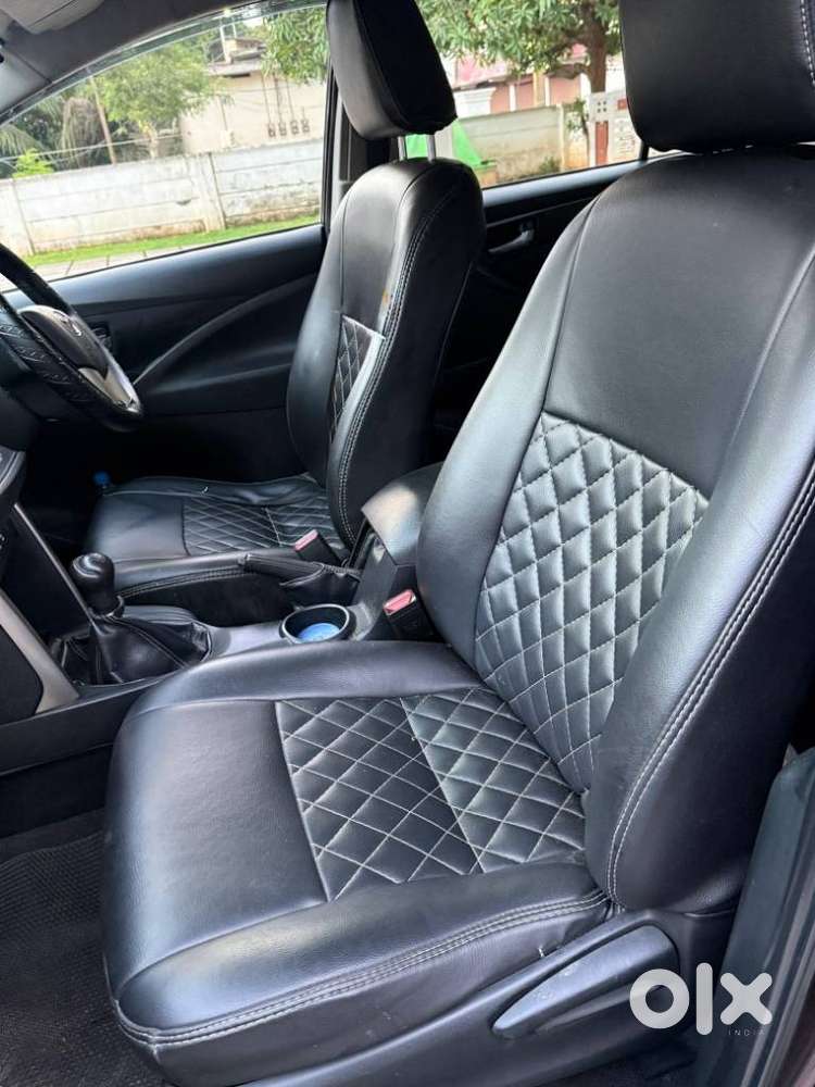 Toyota Innova Crysta 2.4 G Mt 8s, 2016, Diesel