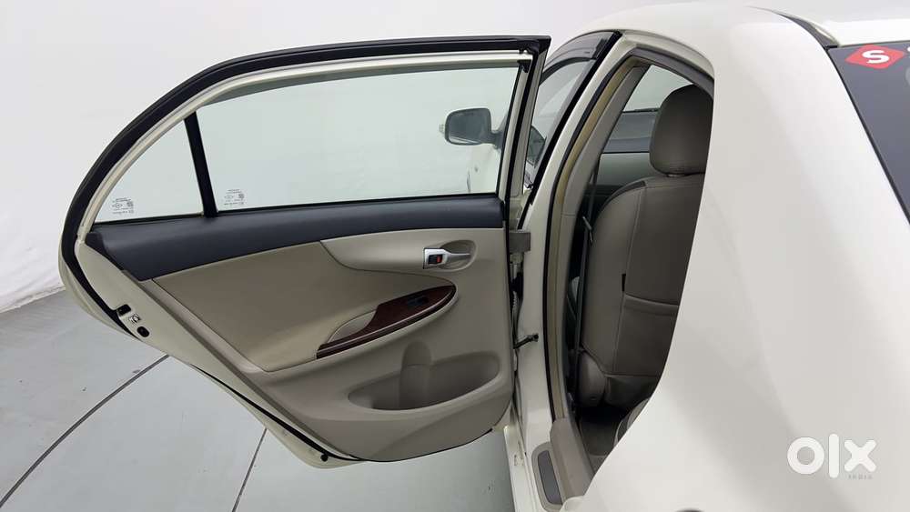 Toyota Corolla Altis 1.8g Limited, 2013, Petrol