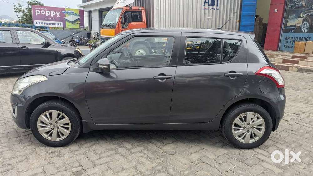 Maruti Suzuki Swift Vvt Zxi, 2016, Petrol