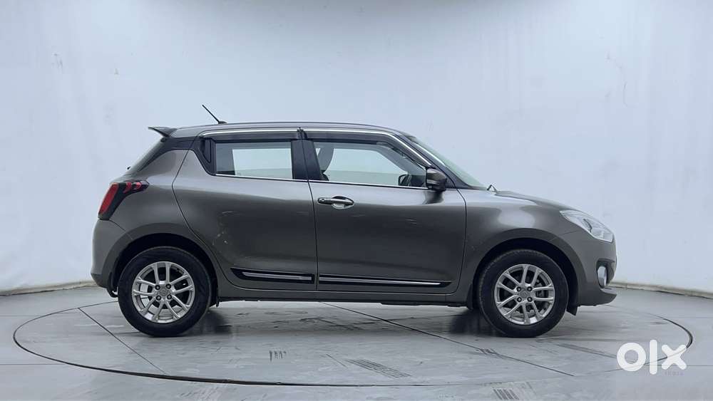 Maruti Suzuki Swift 1.3 Zxi, 2022, Petrol