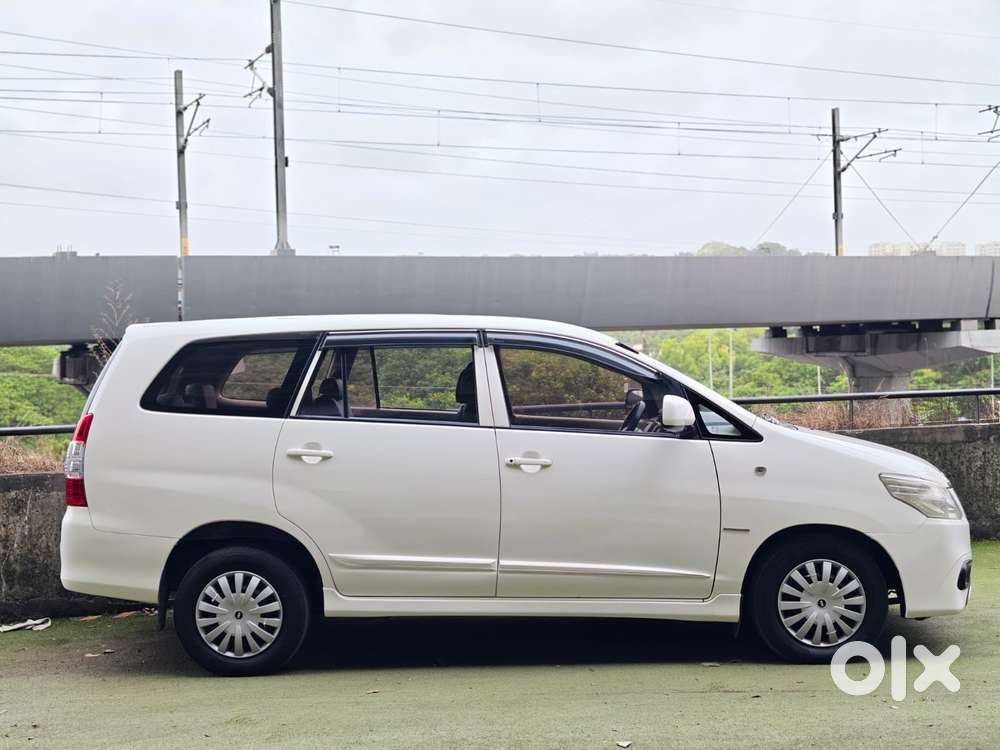 Toyota Innova 2.5 G (diesel) 8 Seater, 2016, Diesel