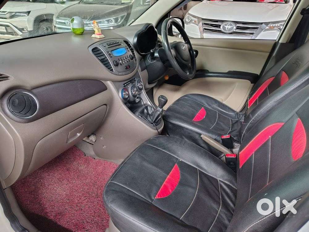 Hyundai I10 Sportz, 2012, Petrol