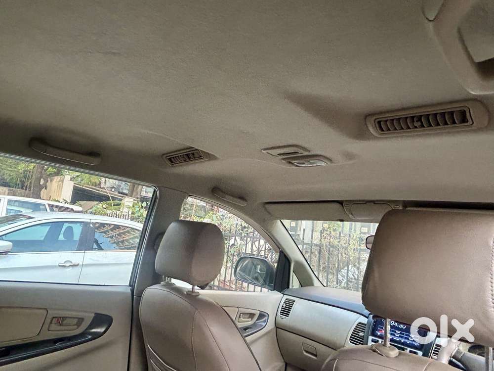 Toyota Innova 2.5 G (diesel) 8 Seater Bs Iv, 2011, Diesel