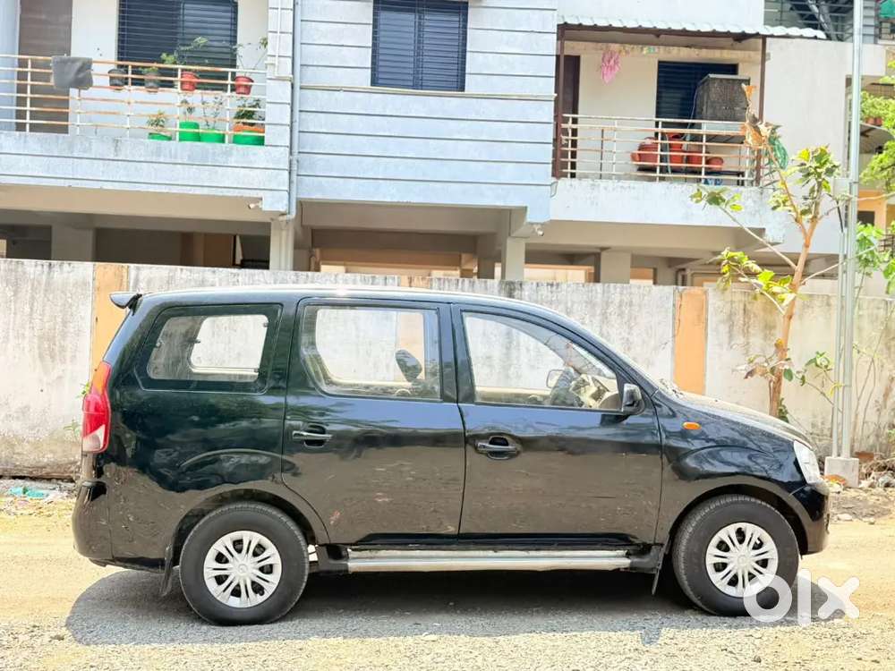 Mahindra Xylo 2011