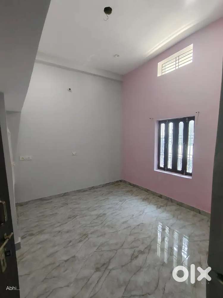 2 bhk room near by cantonment lahartara room rent for sale