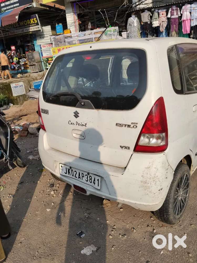 Maruti Suzuki Zen Estilo 2010