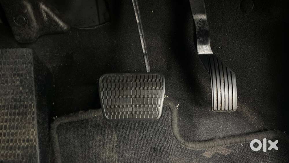 Tata Punch 1.2 Revotron Creative Amt Dual Tone, 2022, Petrol