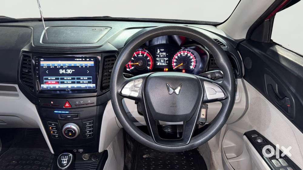 Mahindra Xuv300 W6, 2023, Petrol