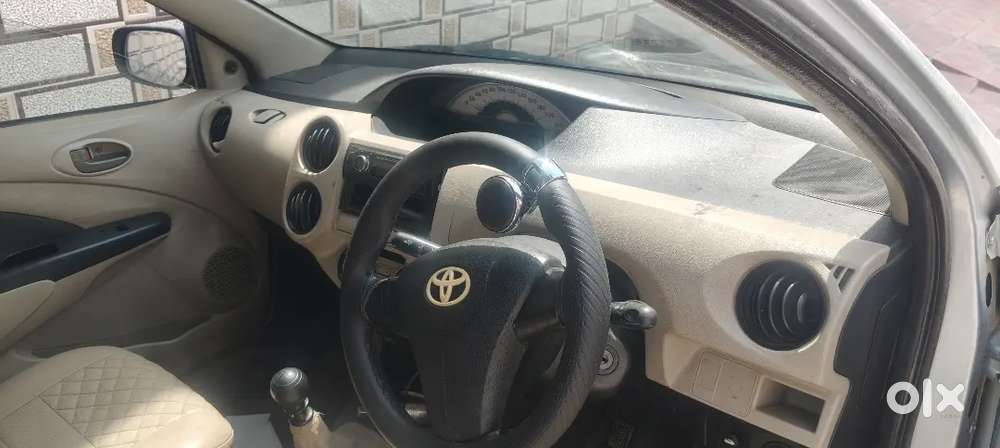 Toyota Etios Liva 2013 Diesel 142000 Km Driven