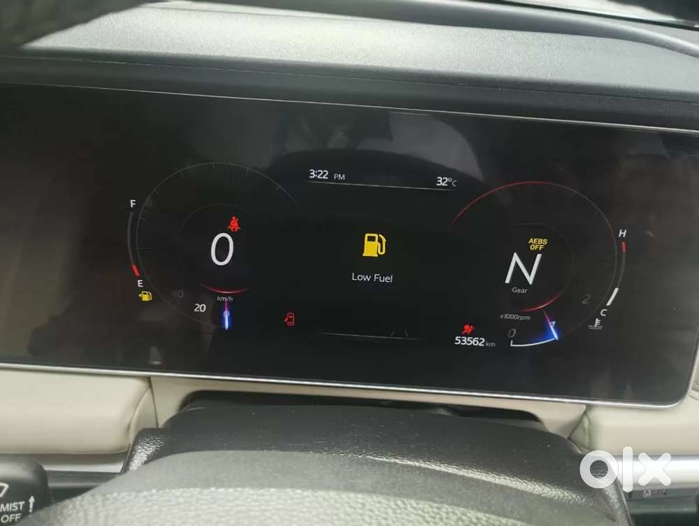 Mahindra Xuv700 2.2 Ax 7 Diesel Mt Luxury Pack Str, 2024, Diesel