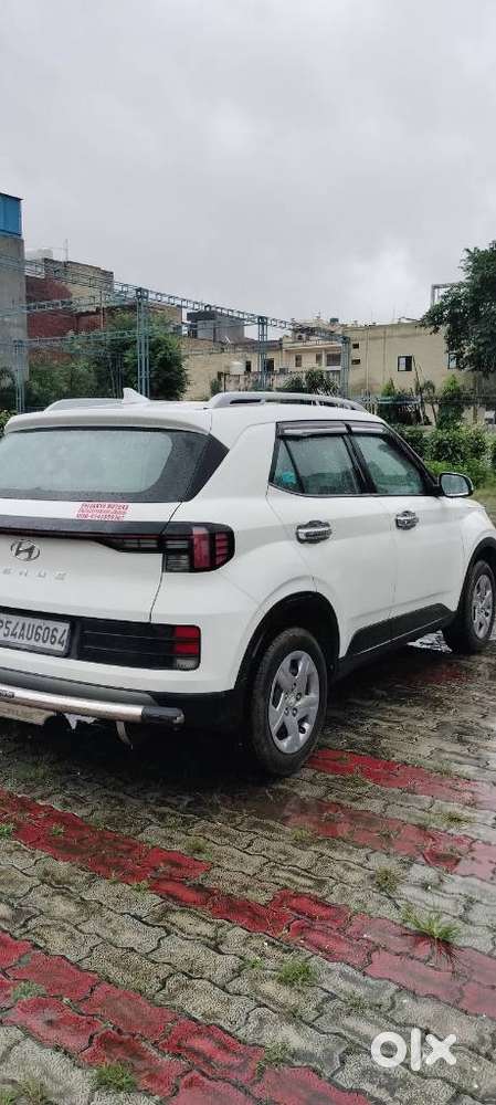 Hyundai Venue Sx 1.2 Mt Knight Edition, 2023, Petrol