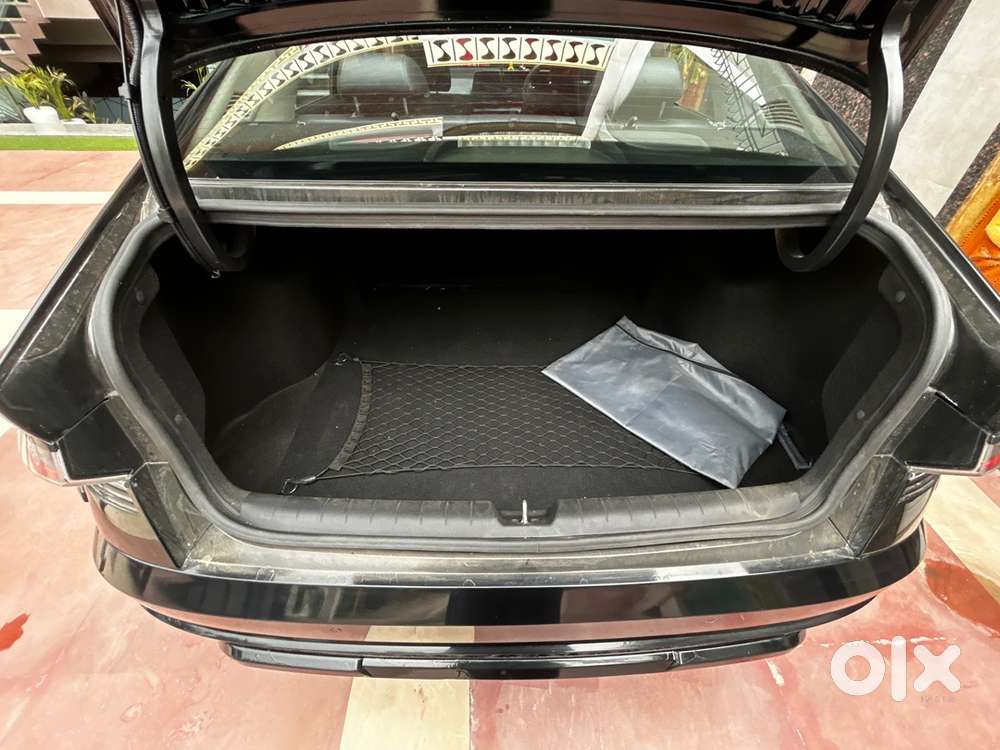 Hyundai New Verna Petrol Well Maintained
