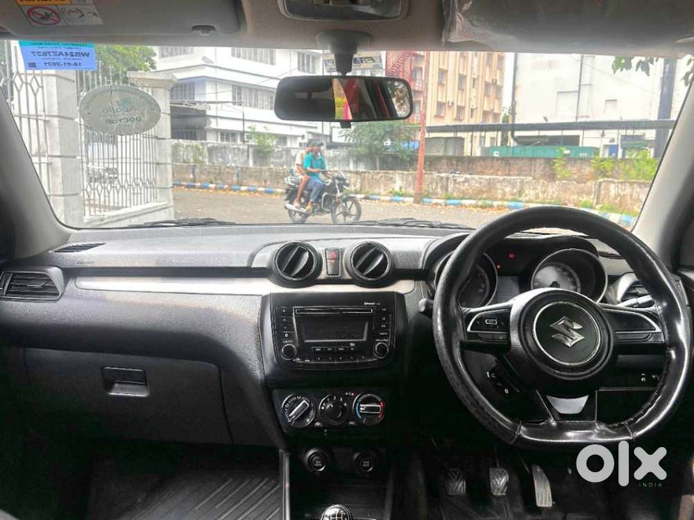 Maruti Suzuki Swift 1.2 Vxi (o), 2021, Petrol