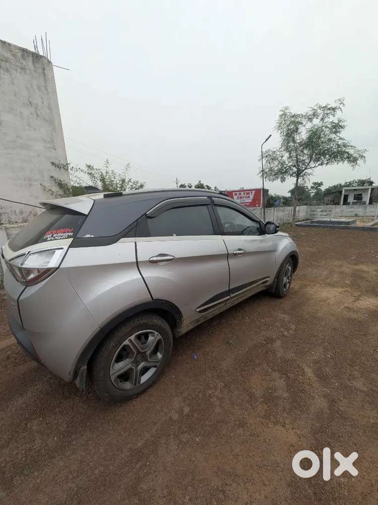 Tata Nexon Petrol 2018