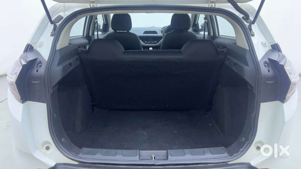 Tata Nexon 1.2 Revotron Xm, 2018, Petrol