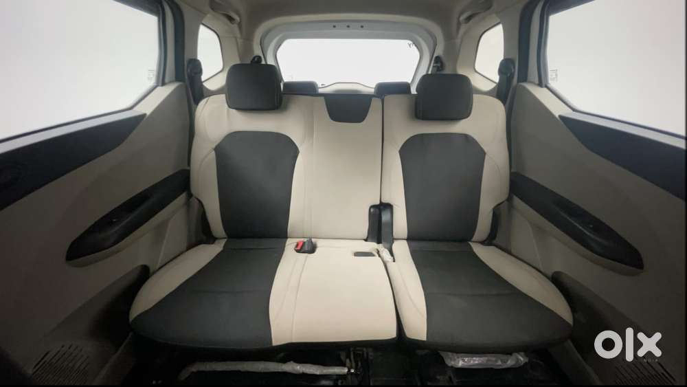 Renault Triber Rxt, 2022, Petrol