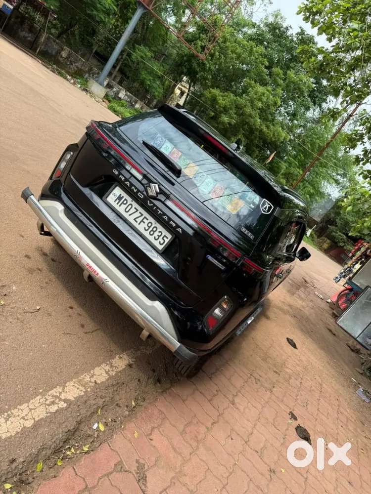 Maruti Suzuki Grand Vitara 2023 Petrol Well Maintained