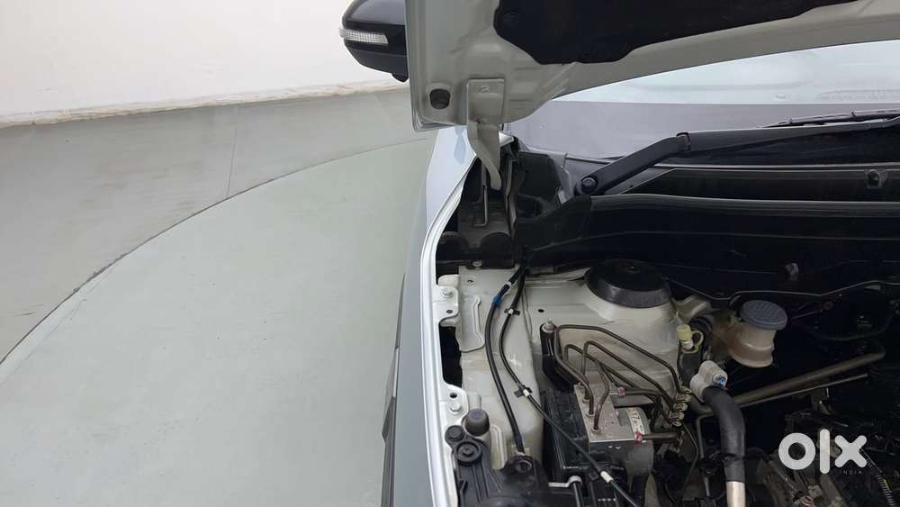 Maruti Suzuki Vitara Brezza 1.5 Zxi Plus At Dual Tone, 2023, Petrol