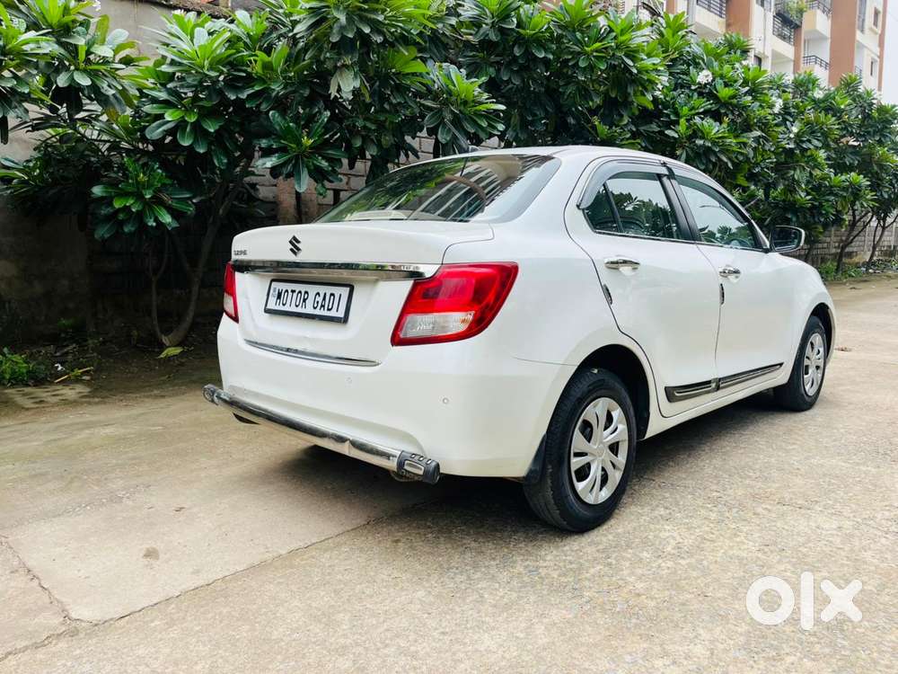 Maruti Suzuki Dzire Vxi Ags, 2021, Petrol
