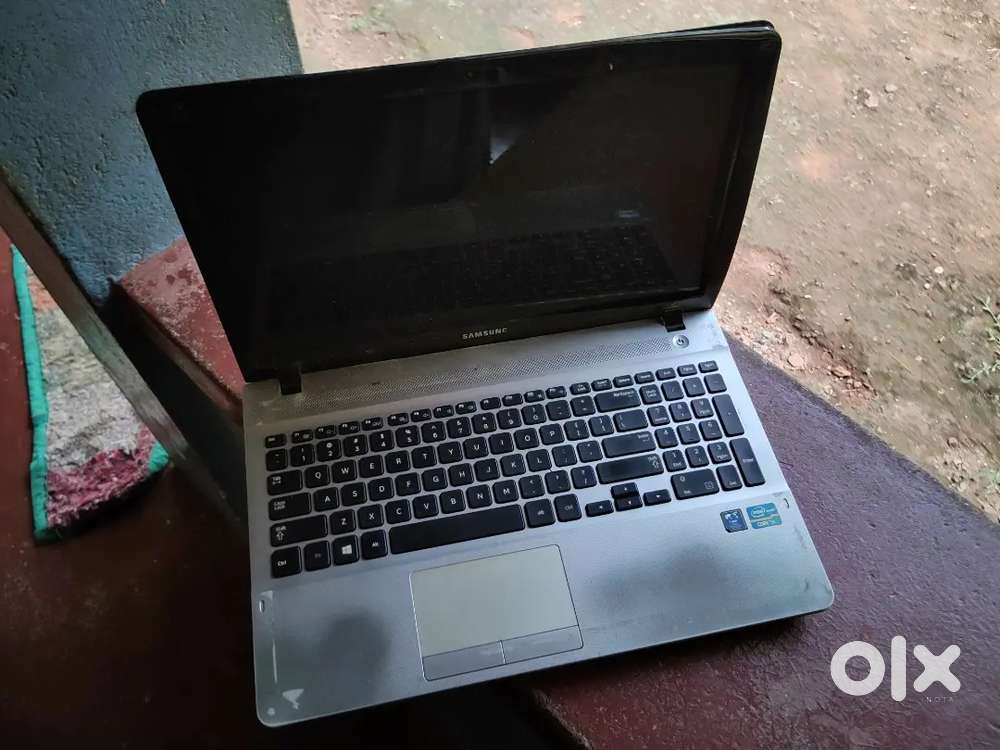 Samsung
 Laptop dead