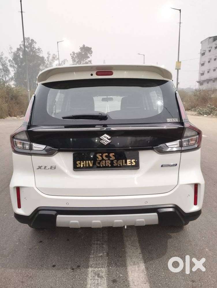 Maruti Suzuki Xl6 1.5 Alpha Plus At, 2022, Petrol
