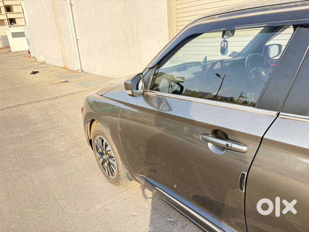 Maruti Swift Zxi Plus Amt 2025