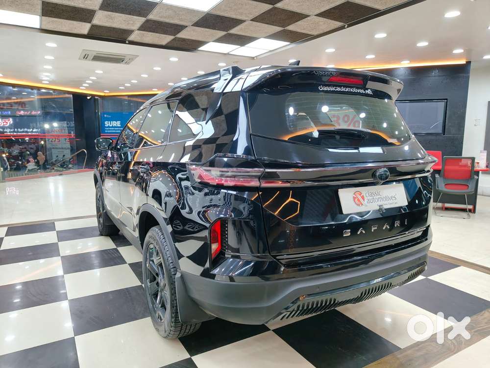 Tata Safari Accomplished Plus Dark Edition At, 2024, Diesel