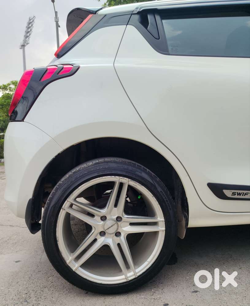 Maruti Suzuki Swift Vxi + Manual, 2021, Petrol