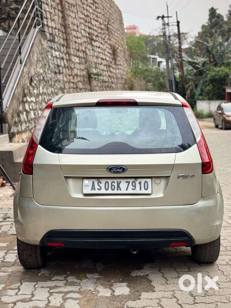 Ford Figo Ambiente, 2012, Petrol