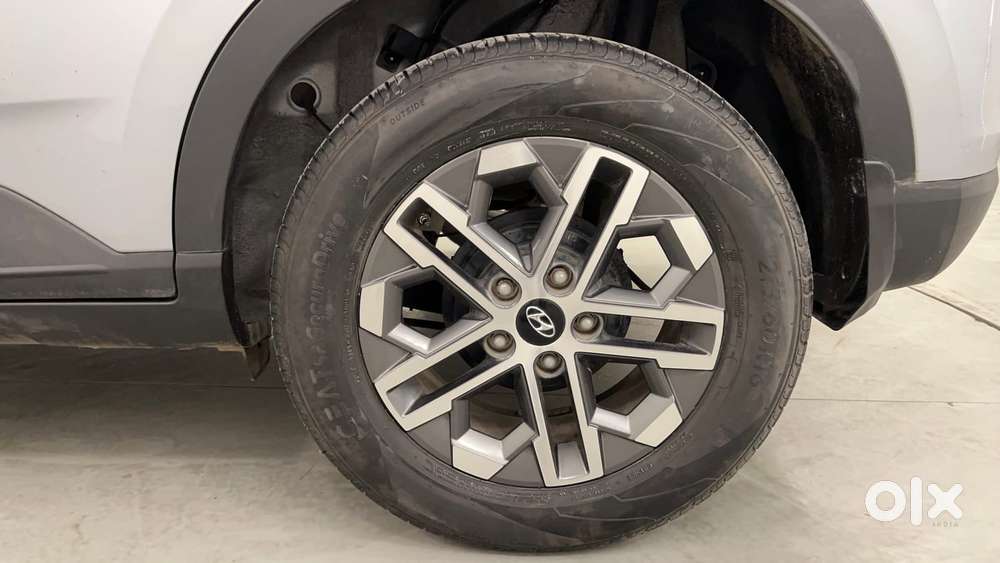 Hyundai Venue 1.0 Sx (o) Turbo Dct, 2023, Petrol