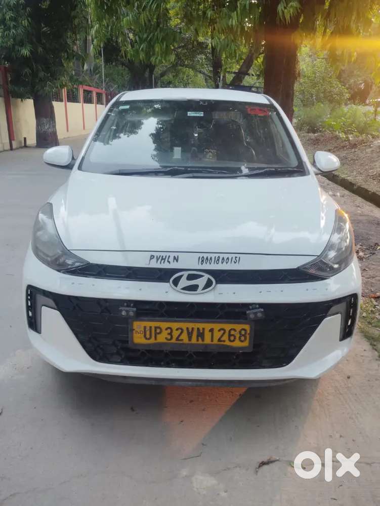 Hyundai Aura S 20 Dec 2023 Excellent Condition - 1,30000