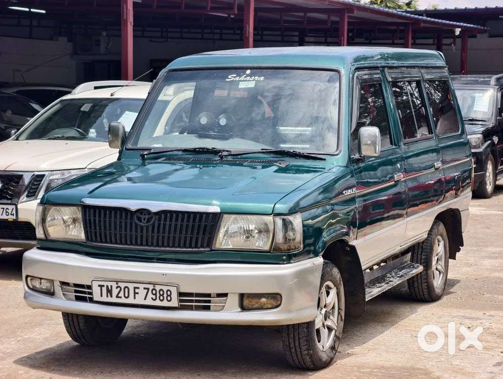 Toyota Qualis Gs 10 Seater, 2001, Diesel