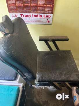 Beauty parlor chair olx hotsell
