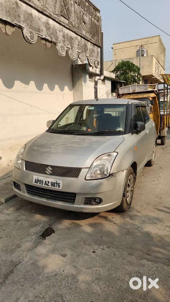 Maruti Suzuki Swift 2005 Petrol