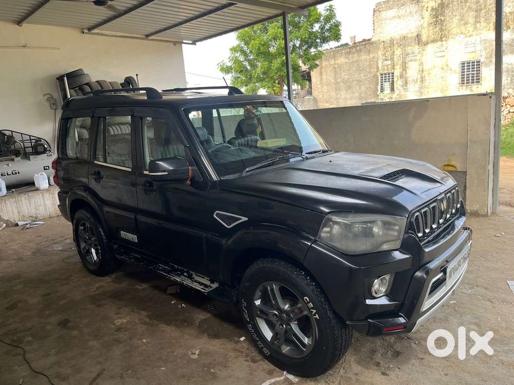 Mahindra Scorpio 2014 Modified Into S11