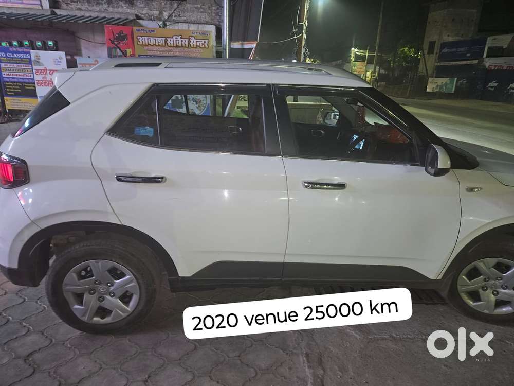 Hyundai Venue S, 2020, Petrol