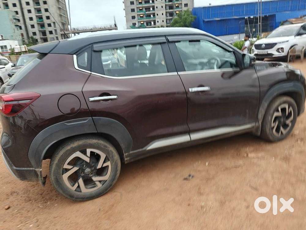 Nissan Magnite 1.0 Xv Premium Dual Tone, 2021, Petrol