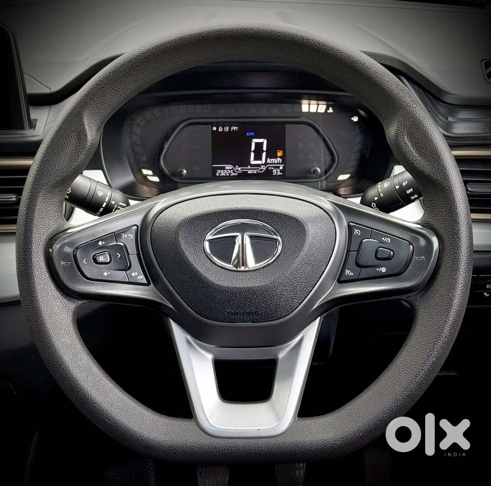 Tata Punch Accomplished Mt Sunroof, 2023, Petrol