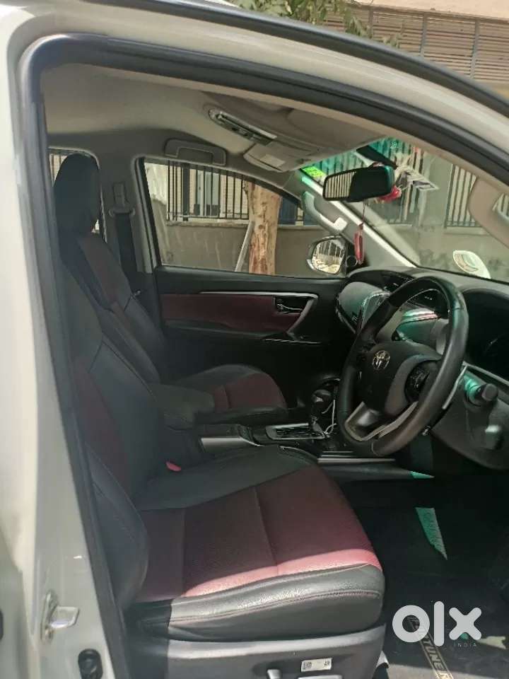 Toyota Fortuner Legender, 2023, Diesel