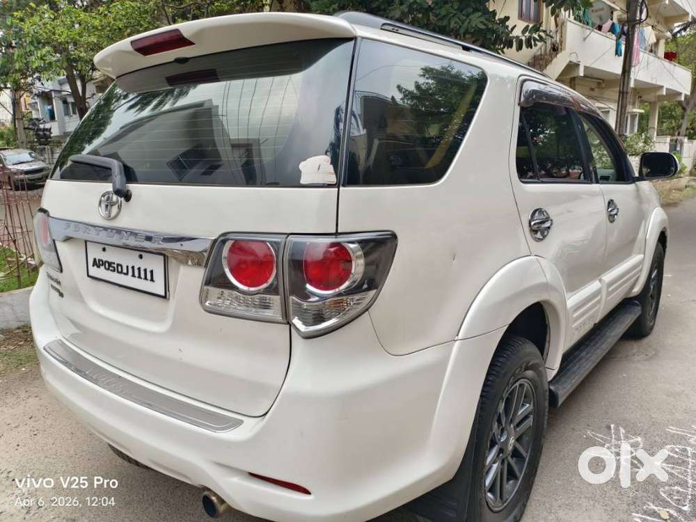 Toyota Fortuner 3.0 4x4 Manual, 2015, Diesel
