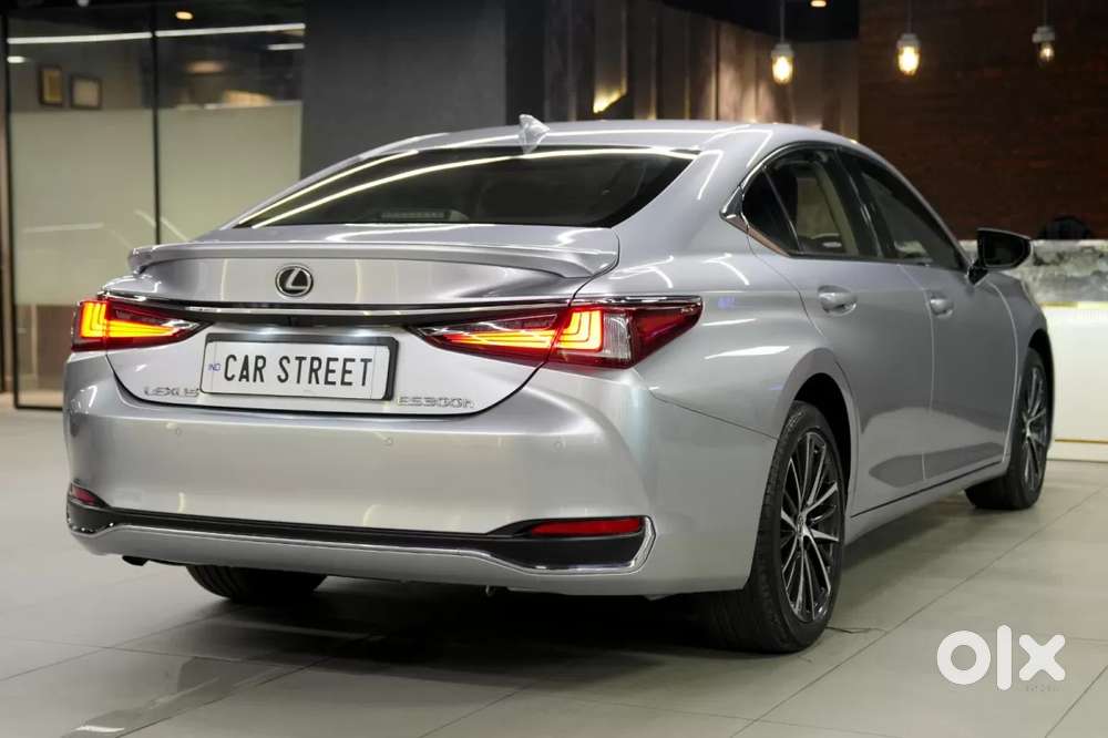 Lexus Es, 2024, Petrol