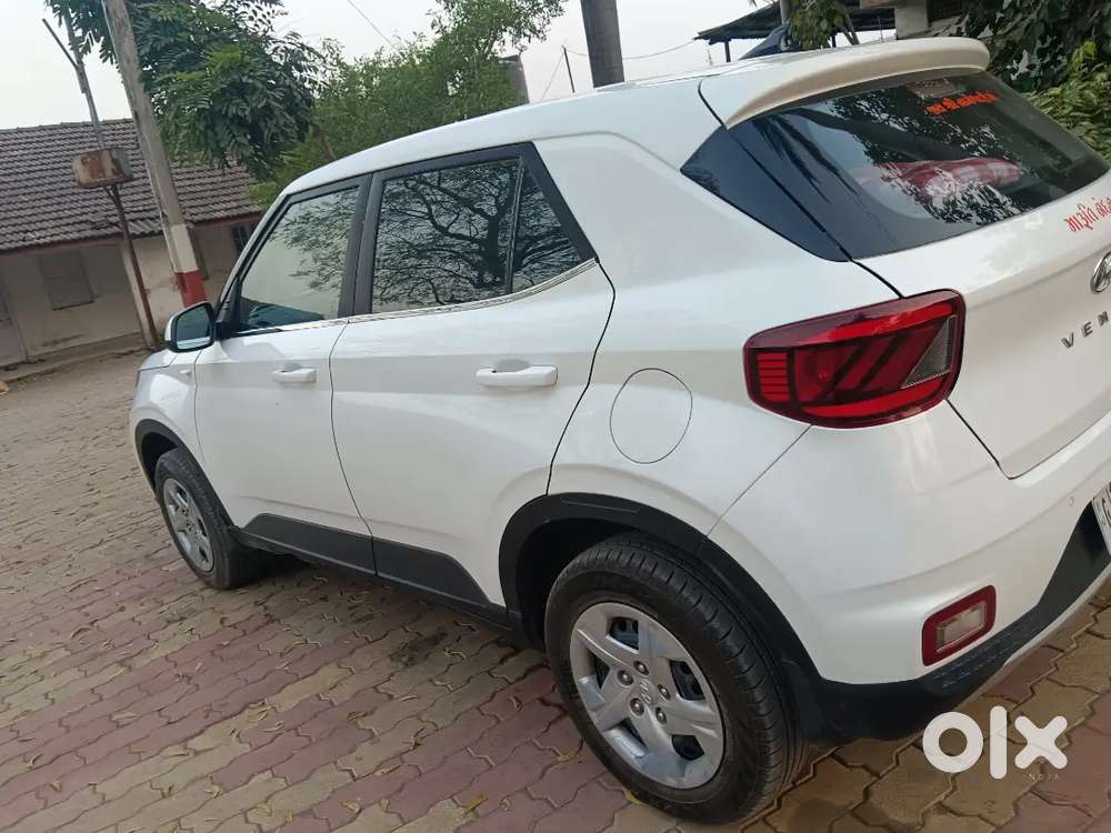 Hyundai Venue 2021 Petrol Good Condition