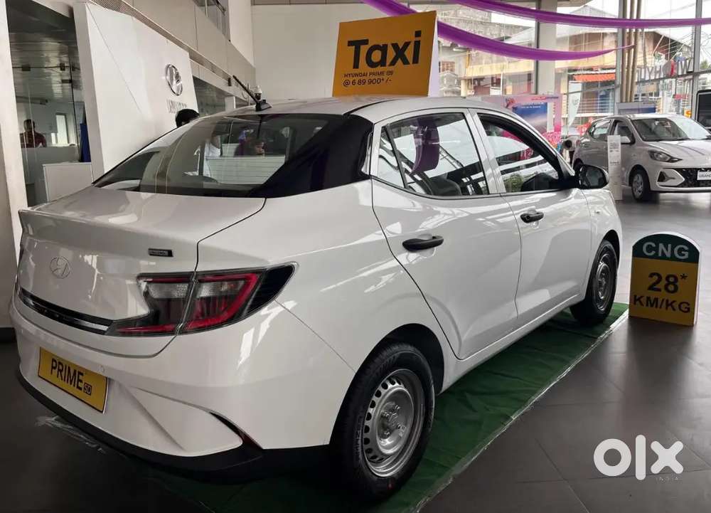 Hyundai Aura 2025 Petrol 1000 Km Driven