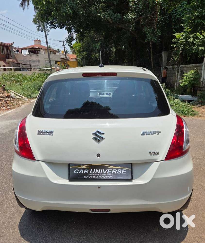 Maruti Suzuki Swift Vxi + Manual, 2014, Petrol