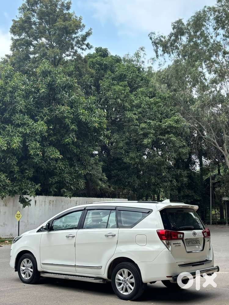Toyota Innova Crysta 2.4 V, 2017, Diesel
