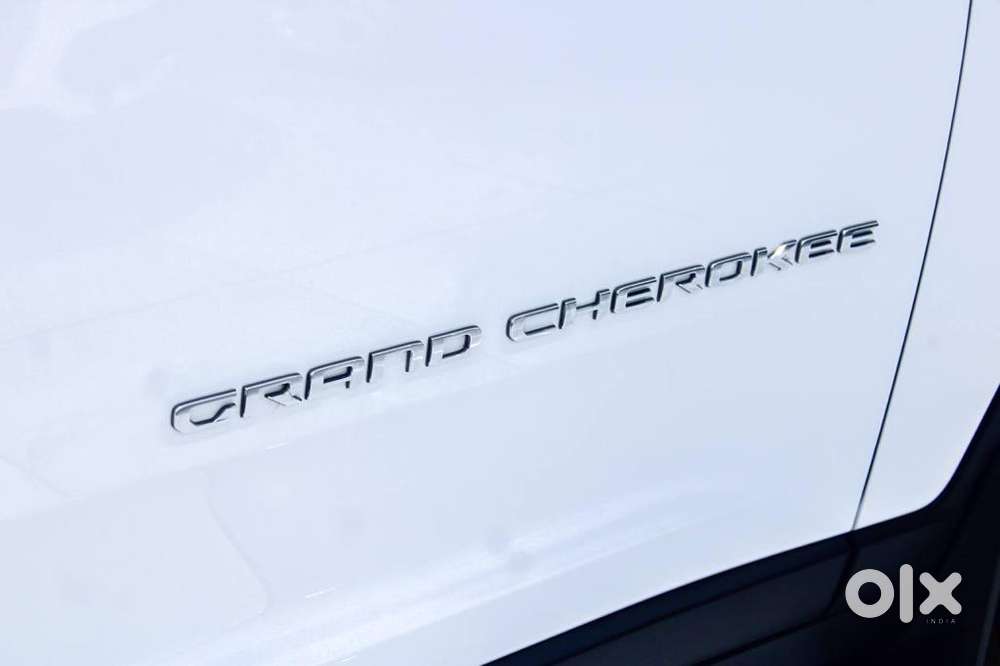 Jeep Grand Cherokee Limited (o) 4x4 At, 2022, Petrol